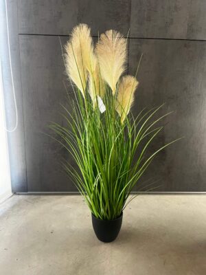 Planta artificial de pasto de caña de rio
